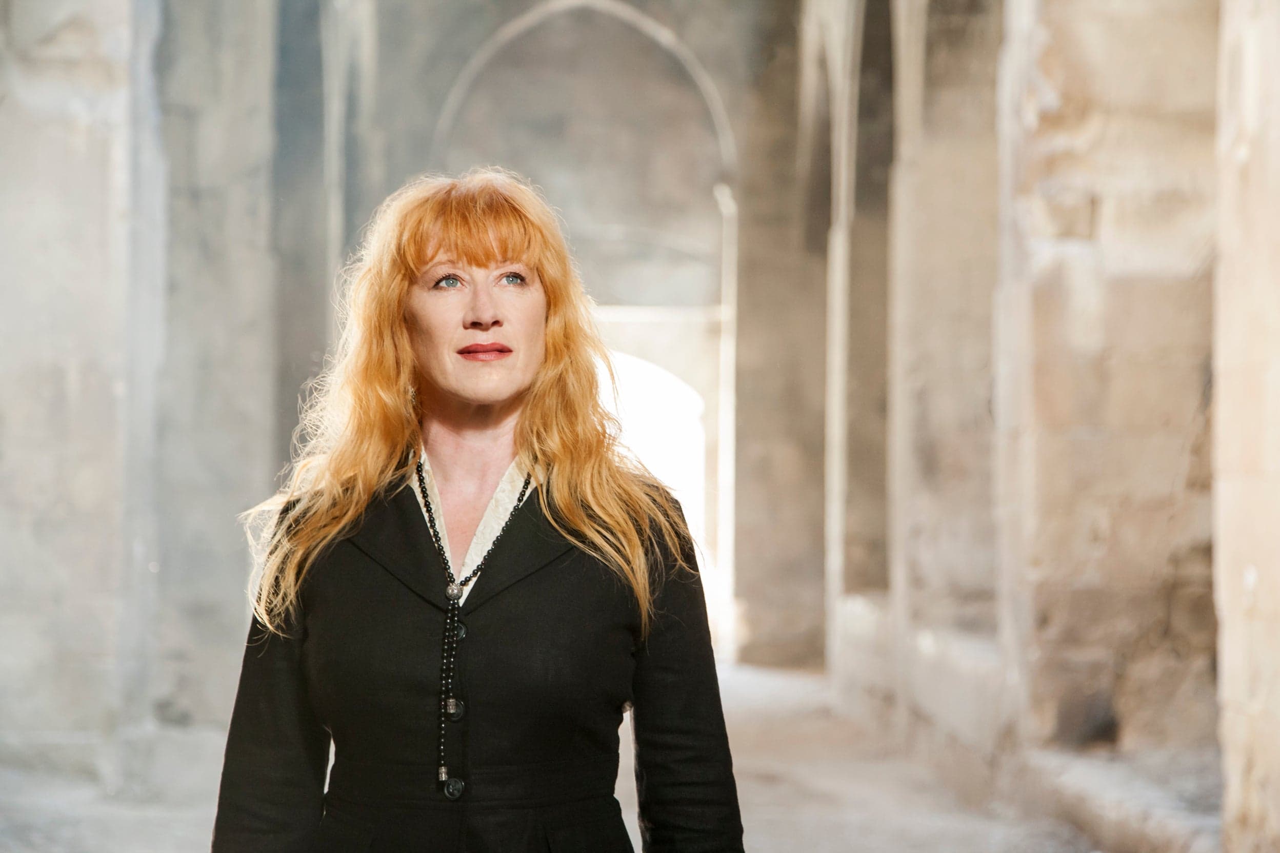 Loreena McKennitt - The Mask and Mirror