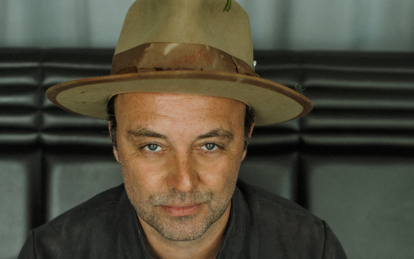 Niels Geusebroek sings Coldplay